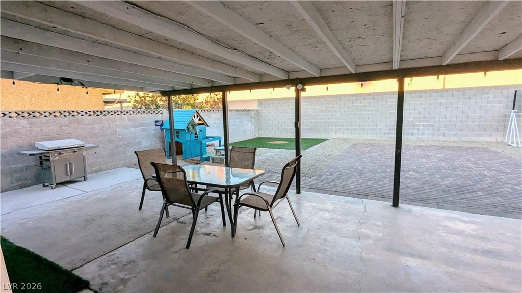 813 Cline, Las Vegas, NV 89145