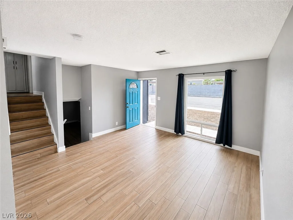 813 Cline, Las Vegas, NV 89145