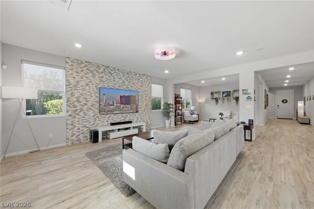 5795 Park, Las Vegas, NV 89149