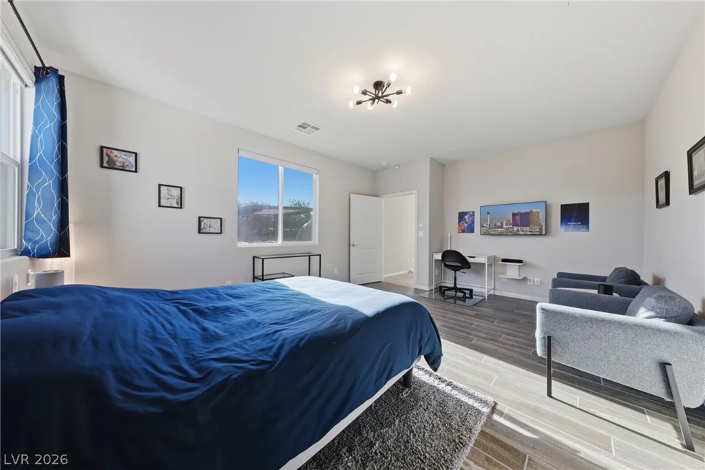 5795 Park, Las Vegas, NV 89149