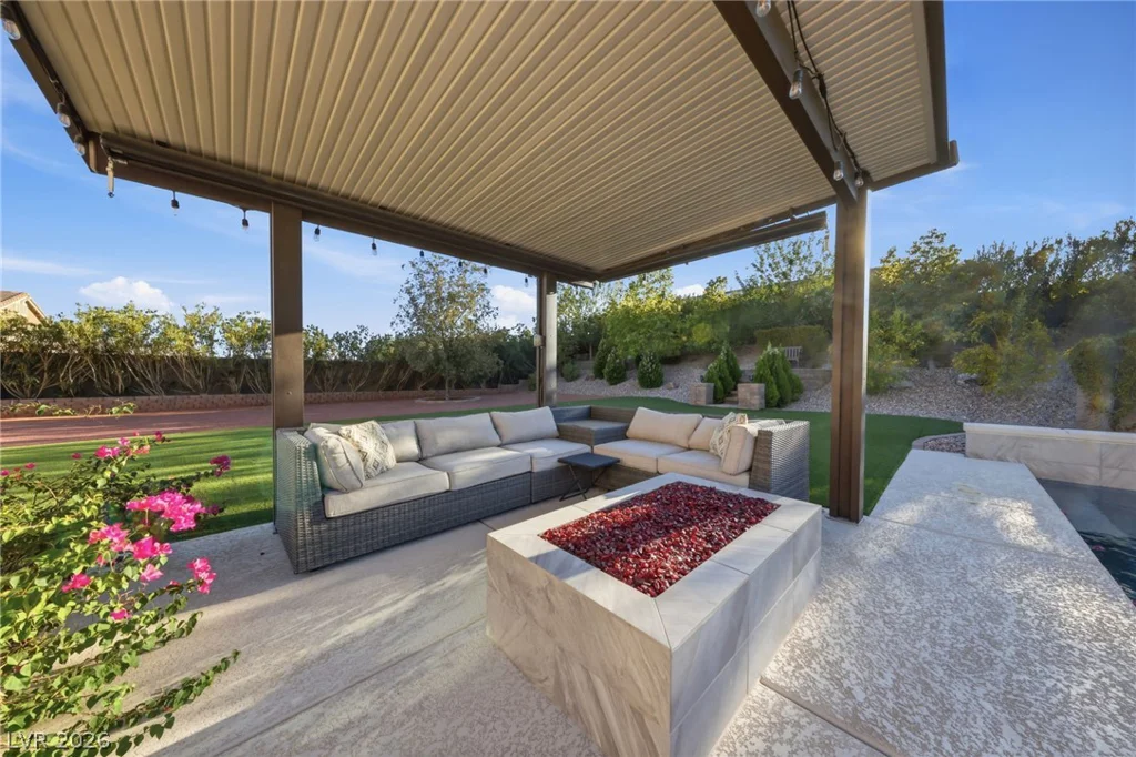 5795 Park, Las Vegas, NV 89149