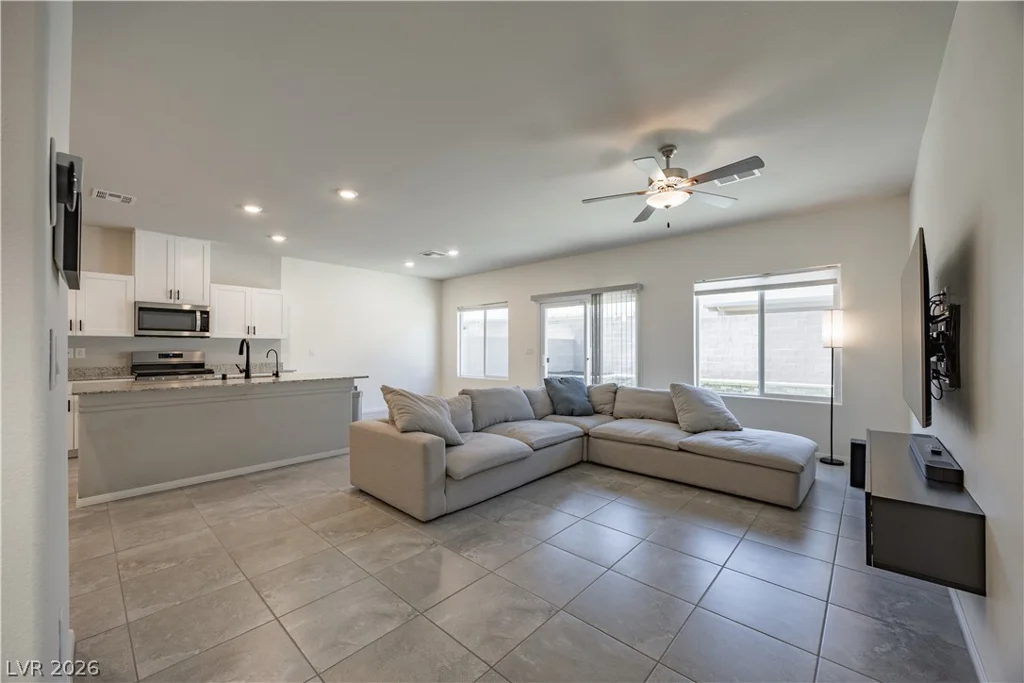 3760 Ramura, North Las Vegas, NV 89084