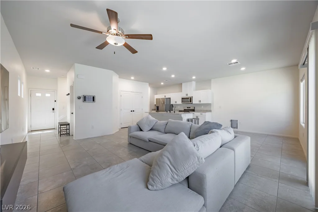 3760 Ramura, North Las Vegas, NV 89084