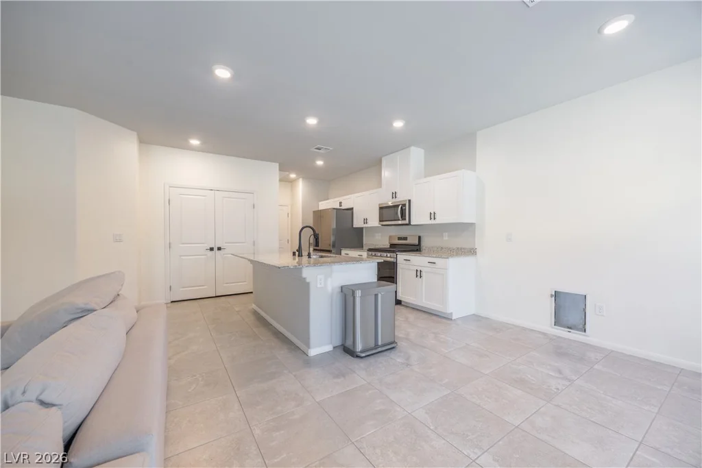3760 Ramura, North Las Vegas, NV 89084