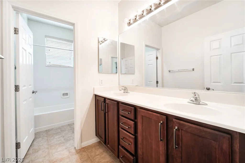 9881 Pocono Palace, Las Vegas, NV 89178