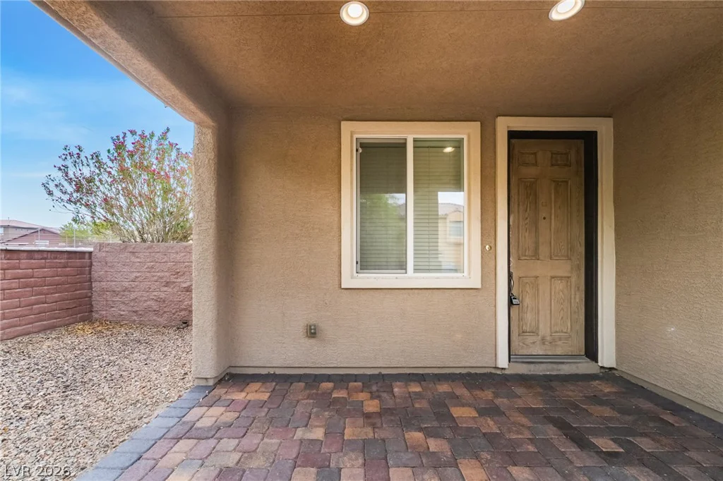 9881 Pocono Palace, Las Vegas, NV 89178