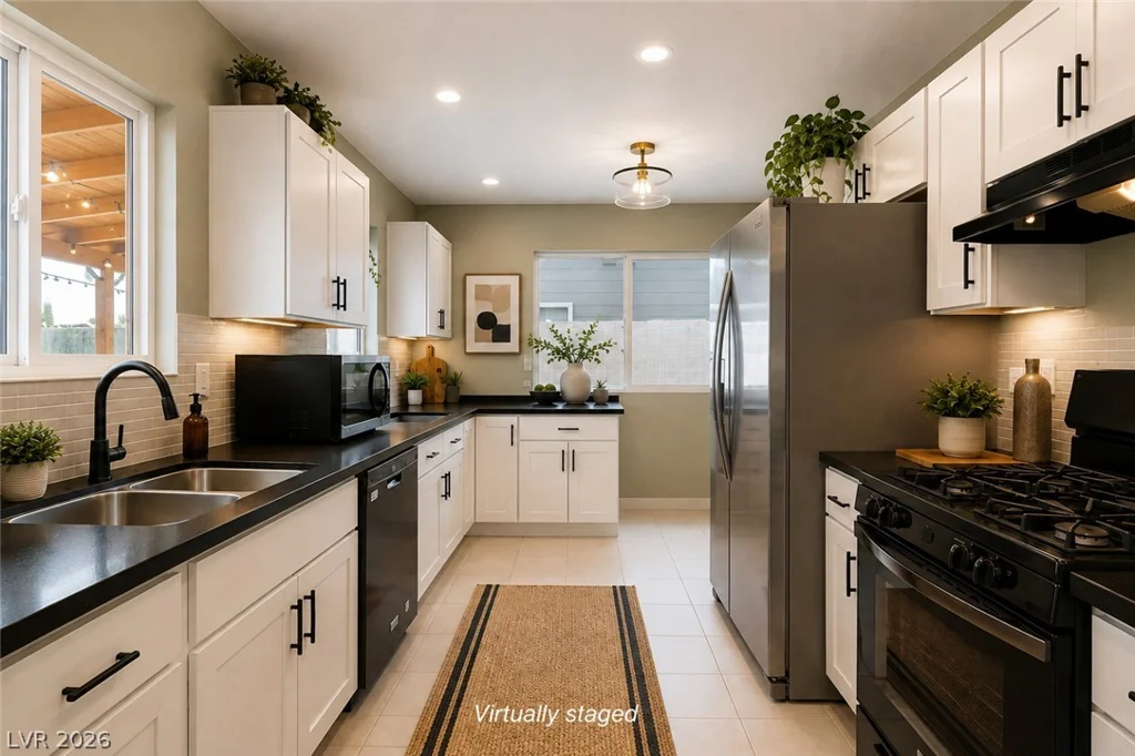 1904 Carey, North Las Vegas, NV 89032
