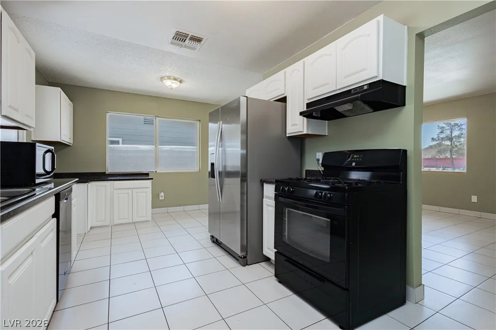 1904 Carey, North Las Vegas, NV 89032