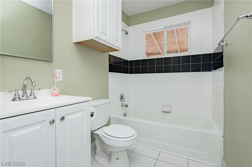 1904 Carey, North Las Vegas, NV 89032