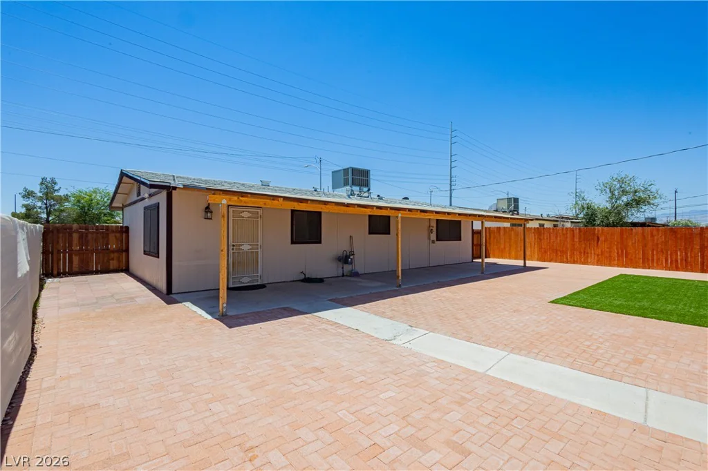 1904 Carey, North Las Vegas, NV 89032