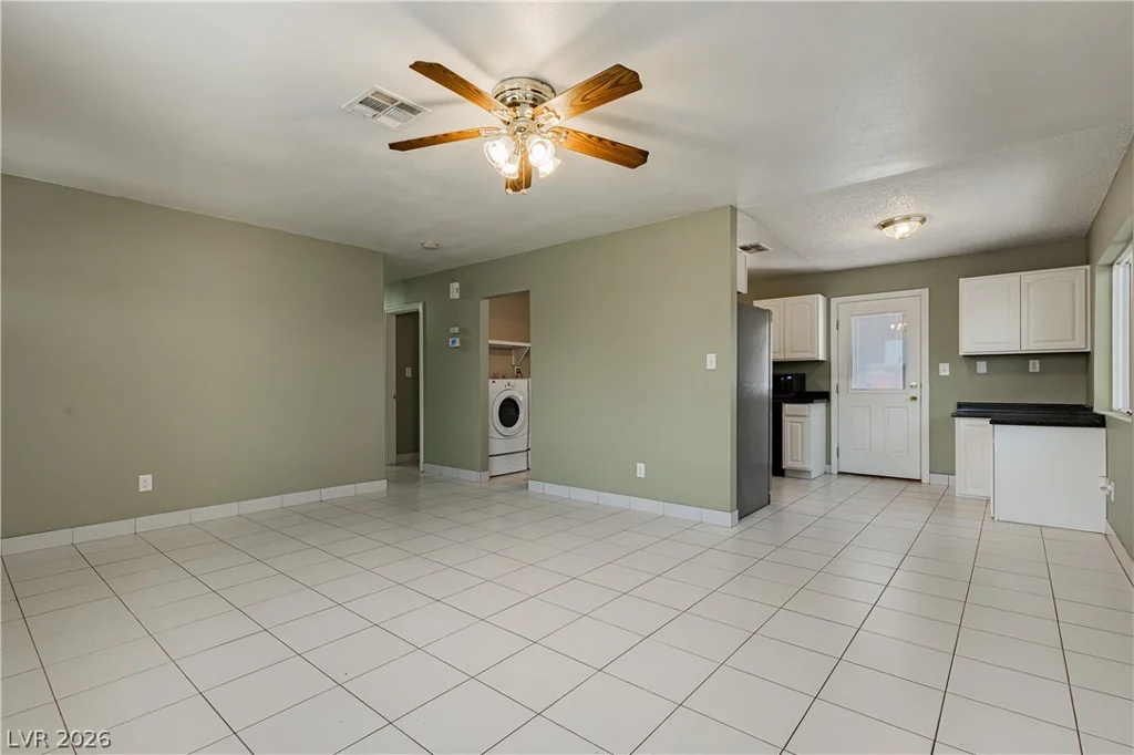 1904 Carey, North Las Vegas, NV 89032