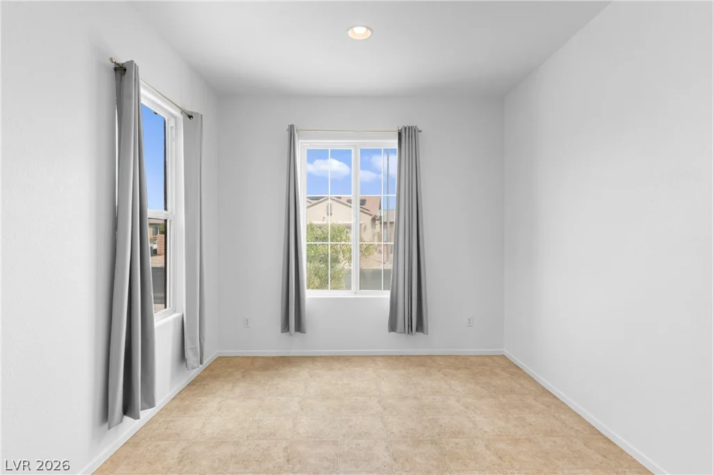 6285 Rock Dove, Las Vegas, NV 89122