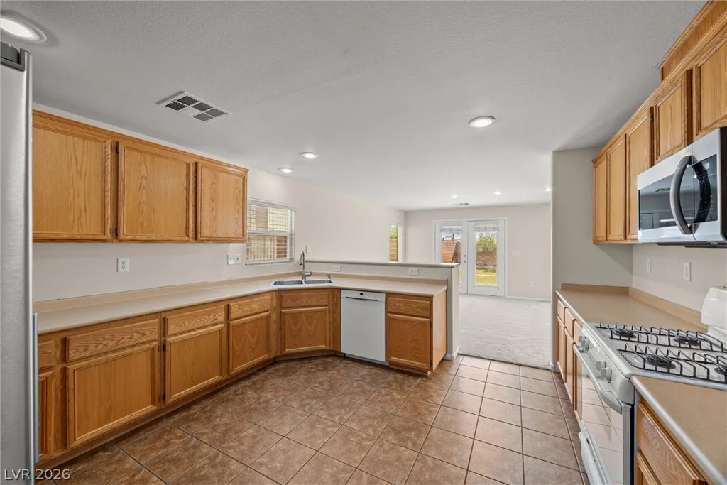 6512 Chatterer, North Las Vegas, NV 89084