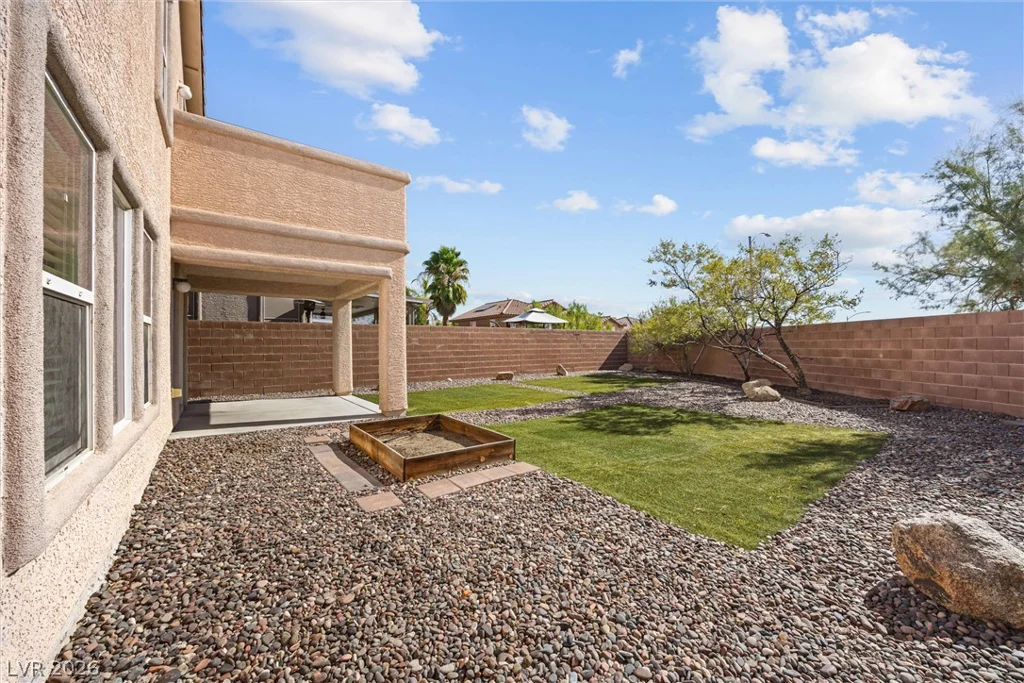 6512 Chatterer, North Las Vegas, NV 89084