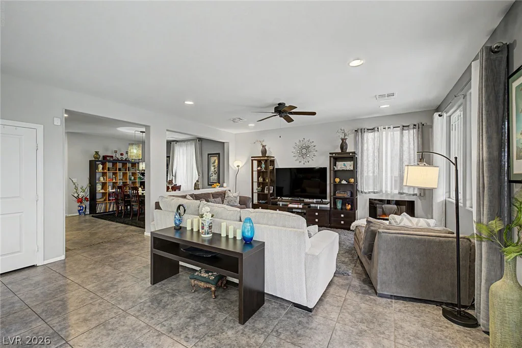 10313 Aragon Crown, Las Vegas, NV 89135