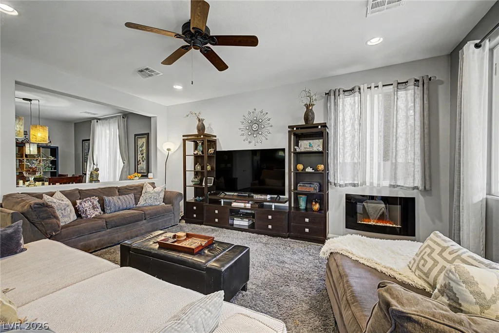 10313 Aragon Crown, Las Vegas, NV 89135
