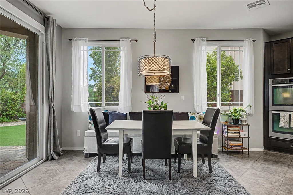 10313 Aragon Crown, Las Vegas, NV 89135