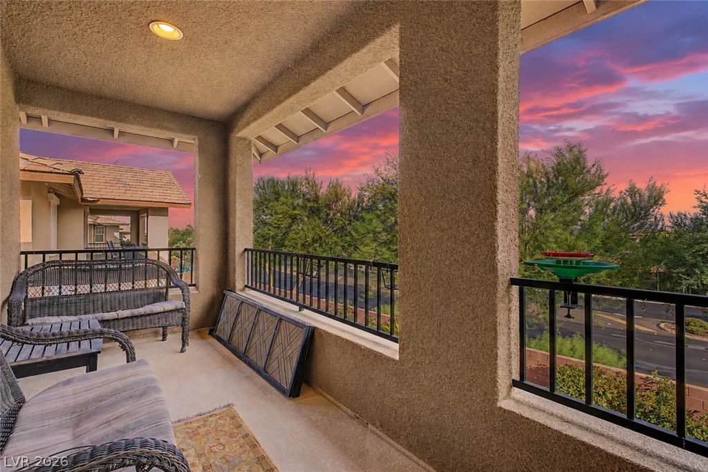 10313 Aragon Crown, Las Vegas, NV 89135