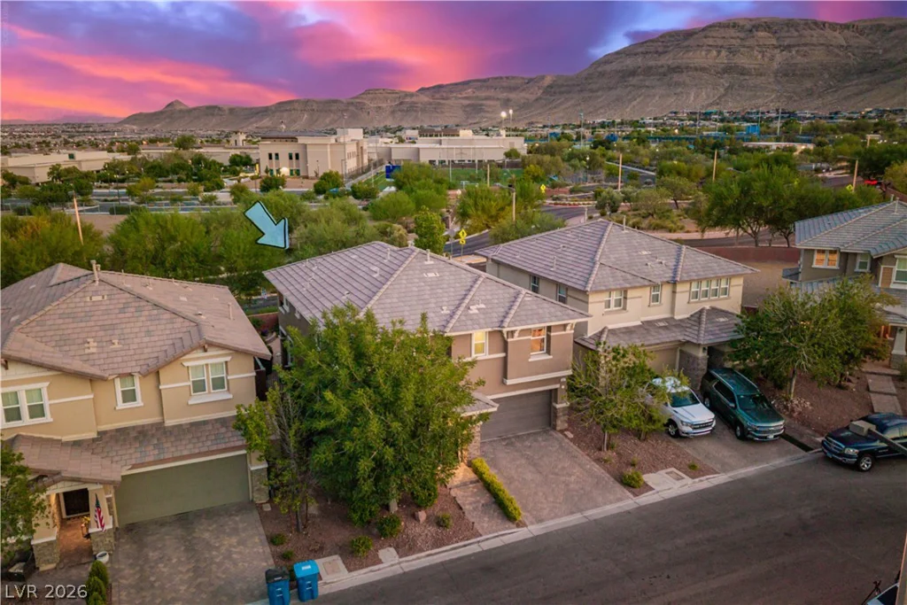 10313 Aragon Crown, Las Vegas, NV 89135