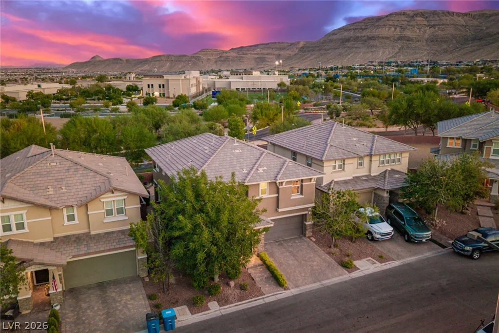 10313 Aragon Crown, Las Vegas, NV 89135