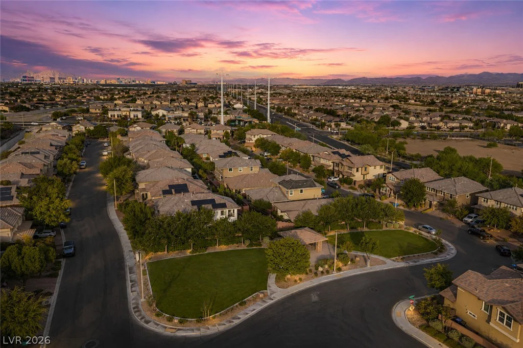 10313 Aragon Crown, Las Vegas, NV 89135