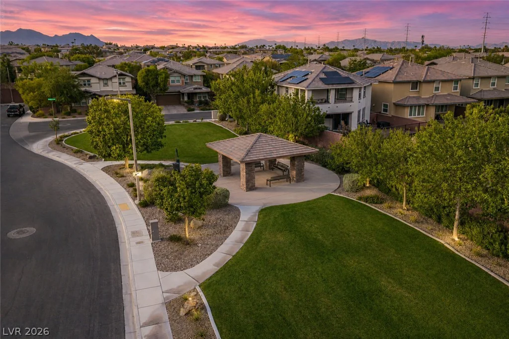 10313 Aragon Crown, Las Vegas, NV 89135
