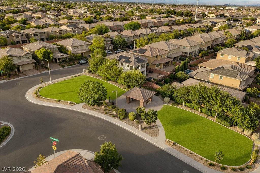 10313 Aragon Crown, Las Vegas, NV 89135