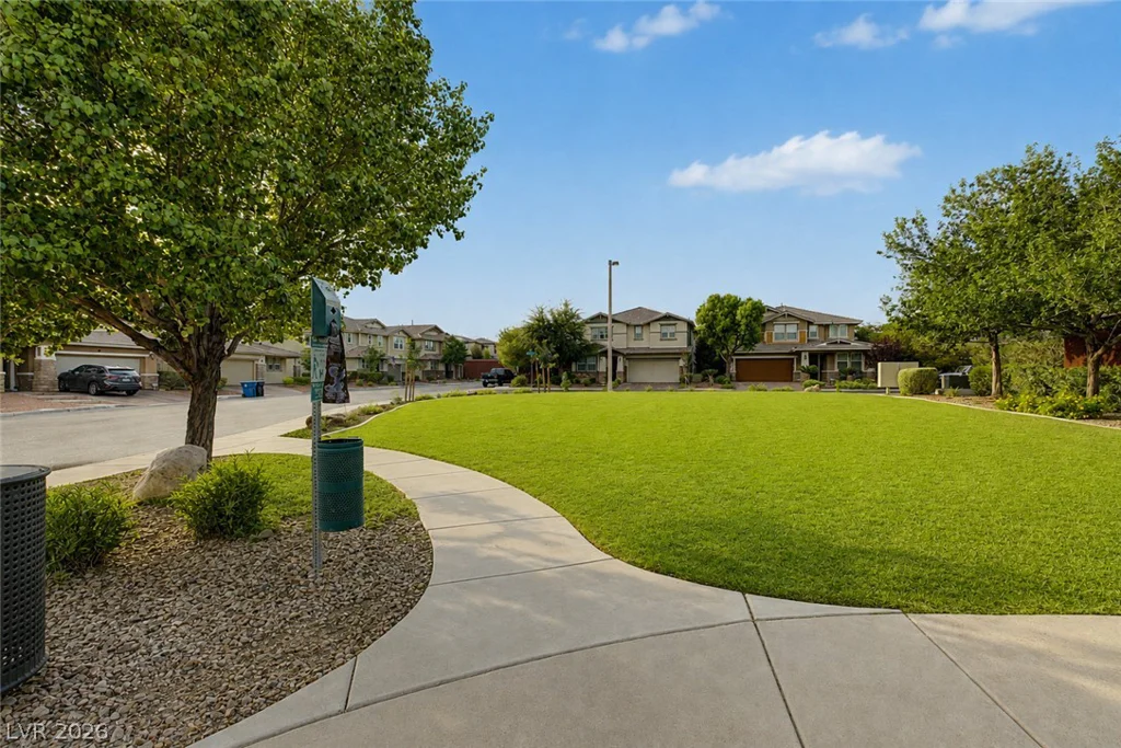 10313 Aragon Crown, Las Vegas, NV 89135