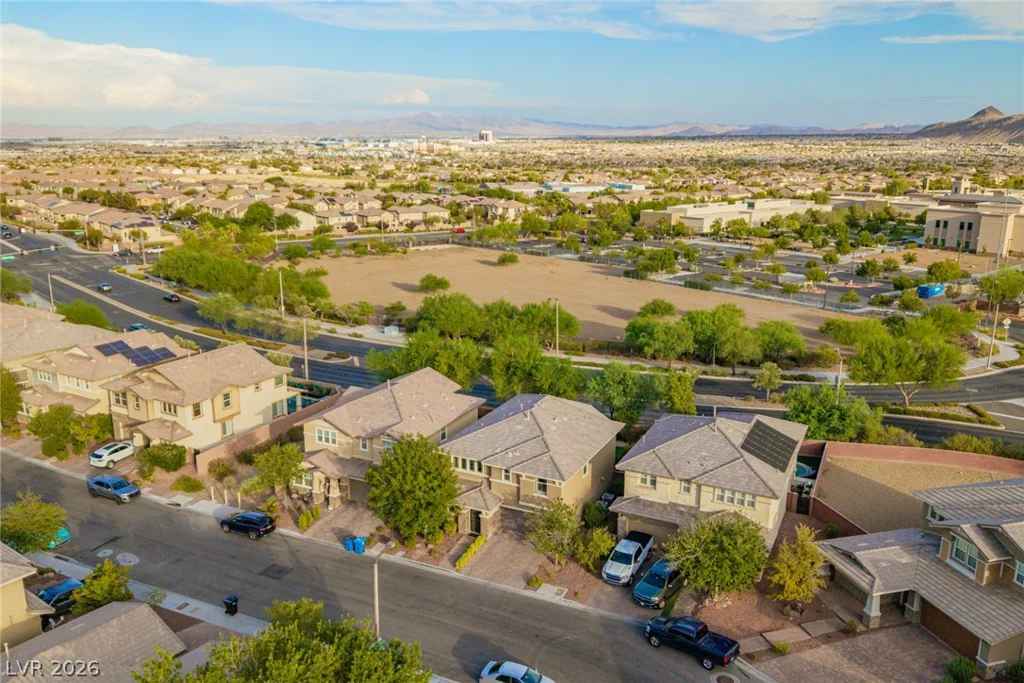 10313 Aragon Crown, Las Vegas, NV 89135