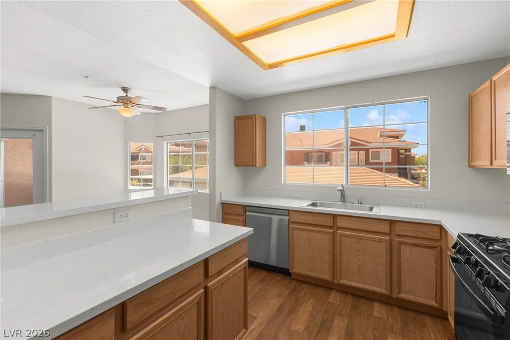 830 Carnegie, Henderson, NV 89052