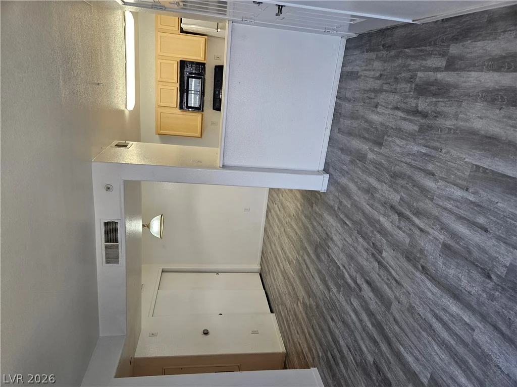 950 Seven Hills, Henderson, NV 89052