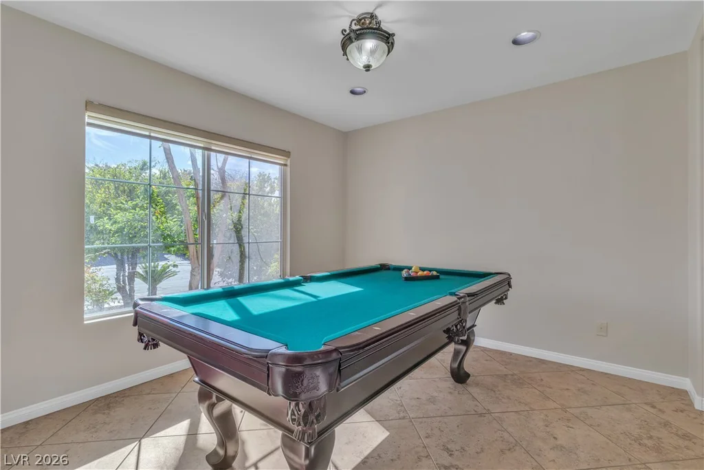 9967 Pipestone, Las Vegas, NV 89141