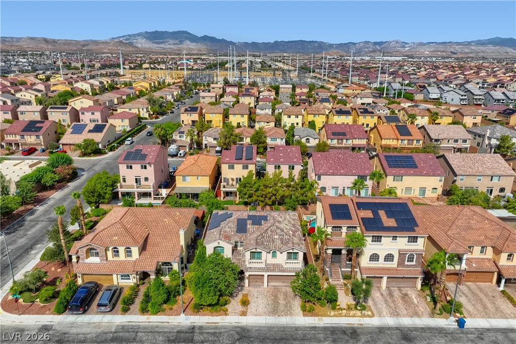 9967 Pipestone, Las Vegas, NV 89141