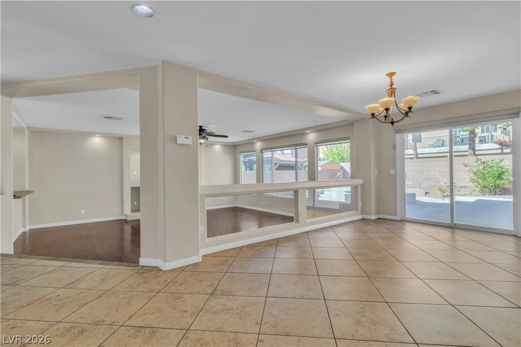 9967 Pipestone, Las Vegas, NV 89141