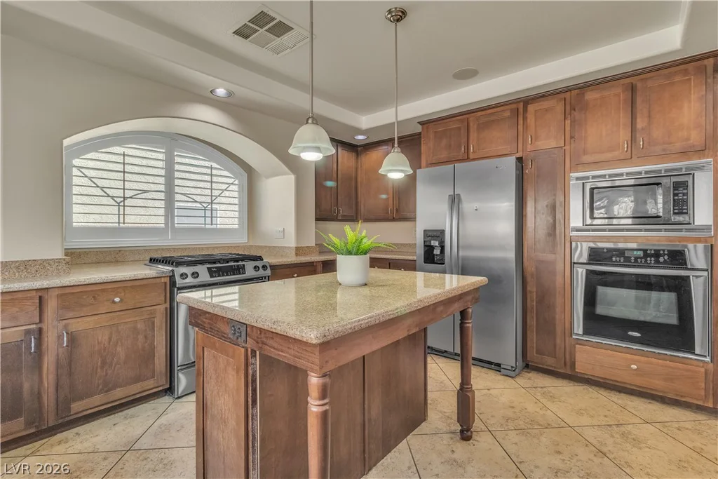 9967 Pipestone, Las Vegas, NV 89141