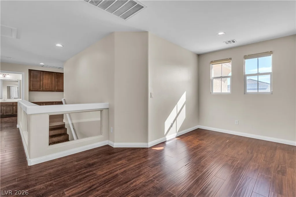 9967 Pipestone, Las Vegas, NV 89141