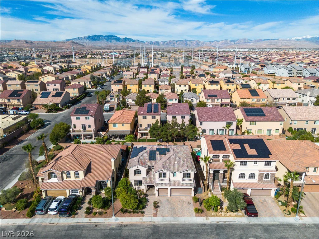 9967 Pipestone, Las Vegas, NV 89141