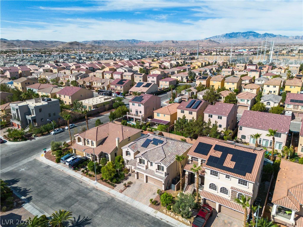 9967 Pipestone, Las Vegas, NV 89141
