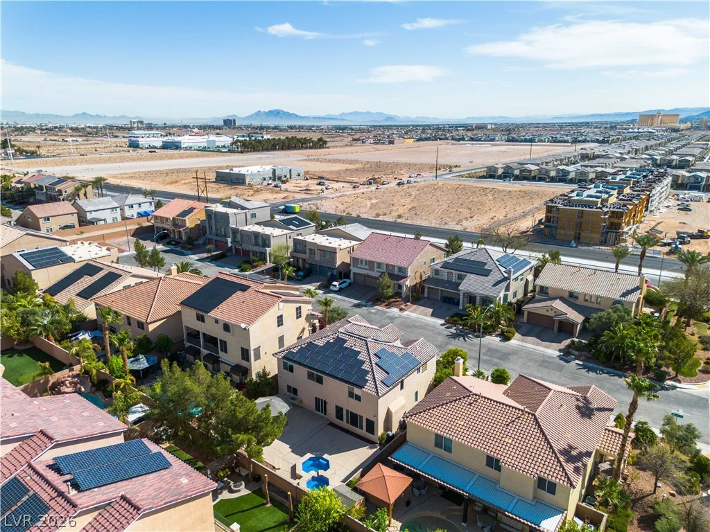 9967 Pipestone, Las Vegas, NV 89141