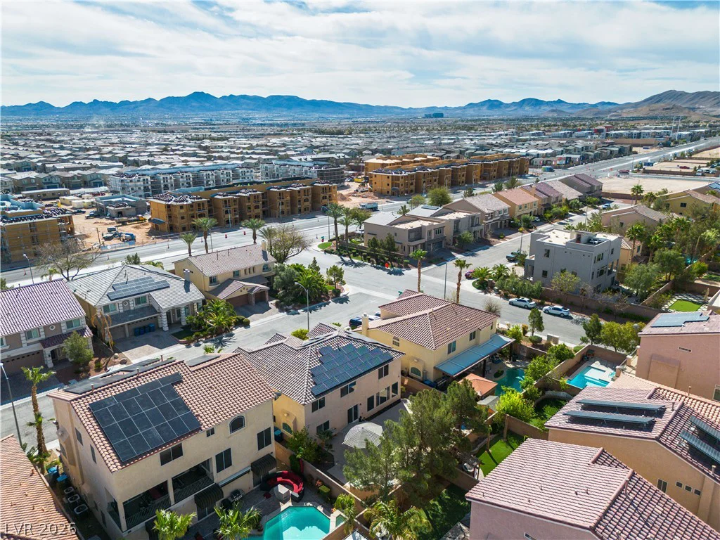 9967 Pipestone, Las Vegas, NV 89141