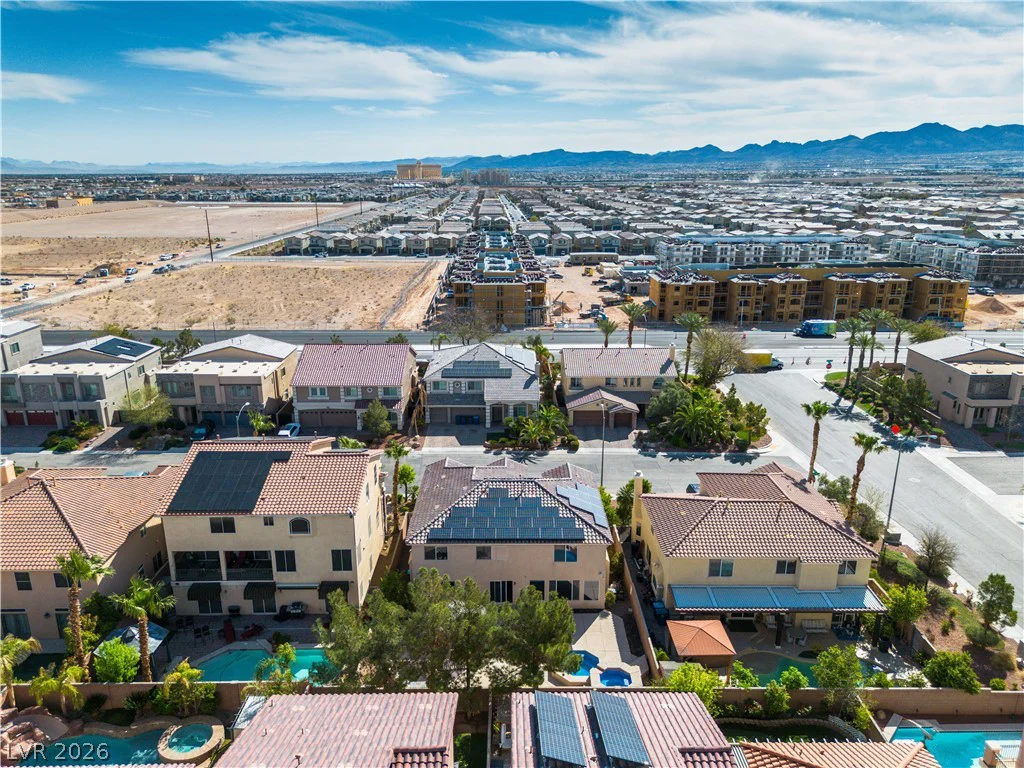 9967 Pipestone, Las Vegas, NV 89141