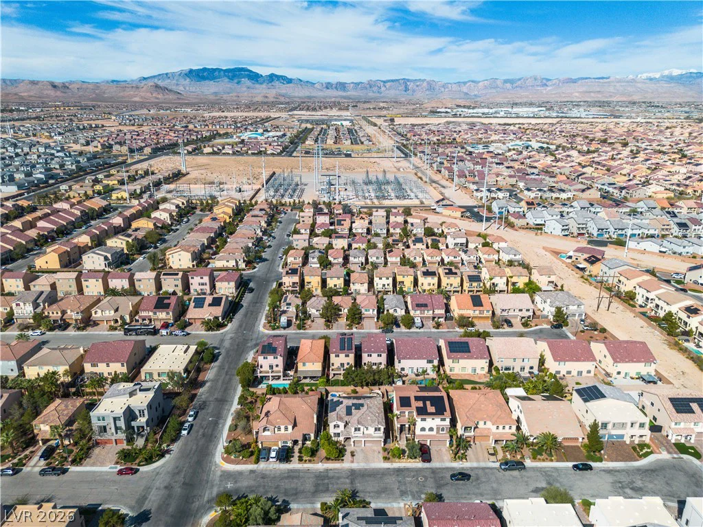 9967 Pipestone, Las Vegas, NV 89141