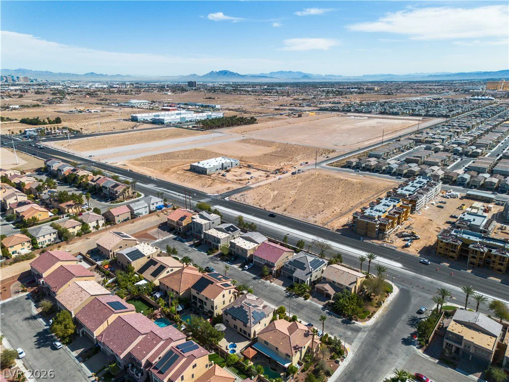 9967 Pipestone, Las Vegas, NV 89141