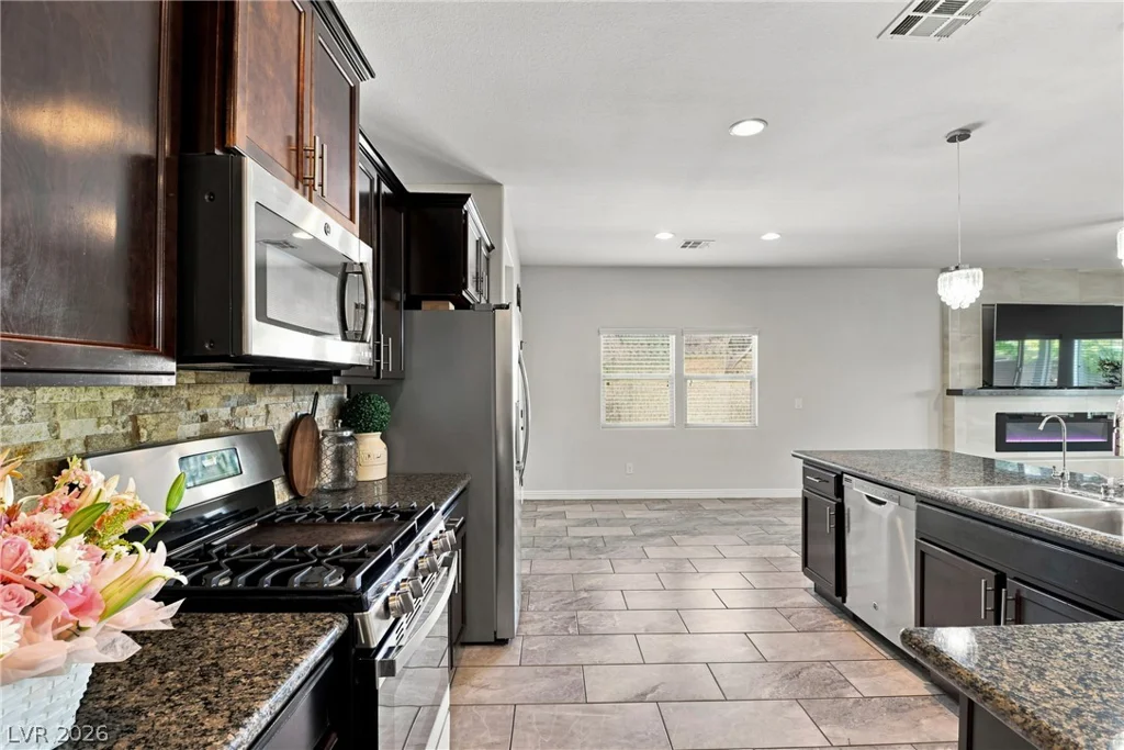 2668 Dorshester Heights, Las Vegas, NV 89108