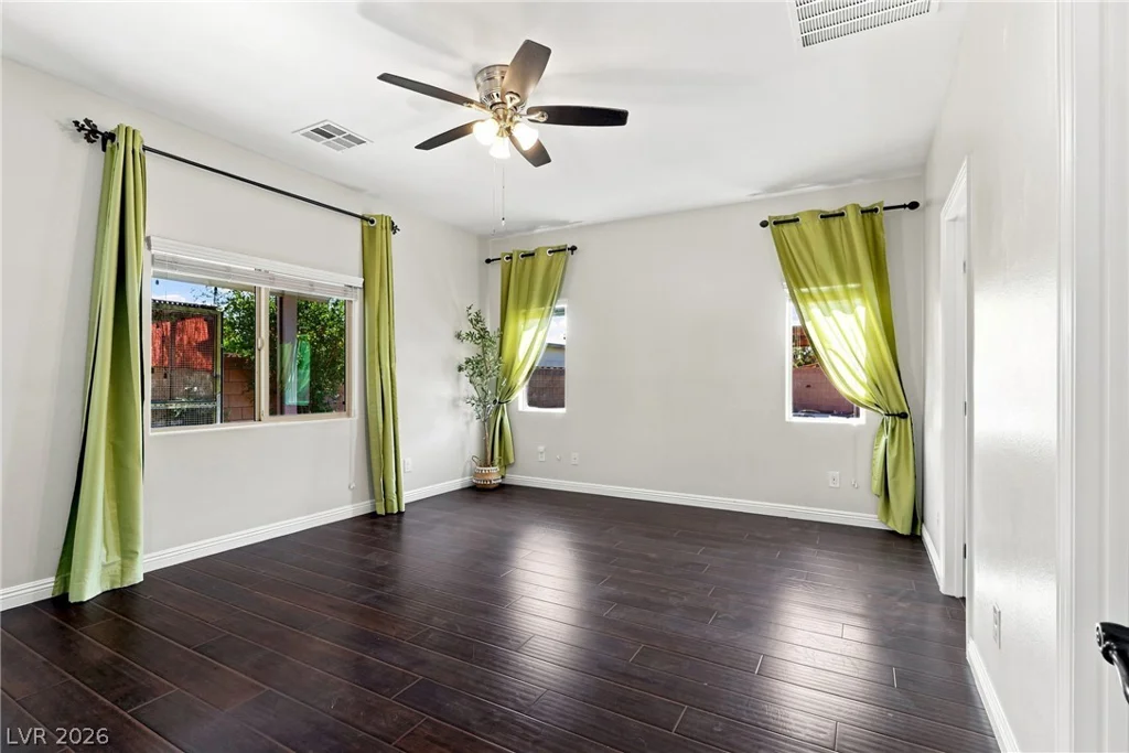 2668 Dorshester Heights, Las Vegas, NV 89108