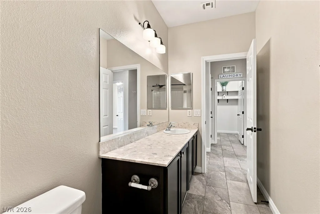 2668 Dorshester Heights, Las Vegas, NV 89108