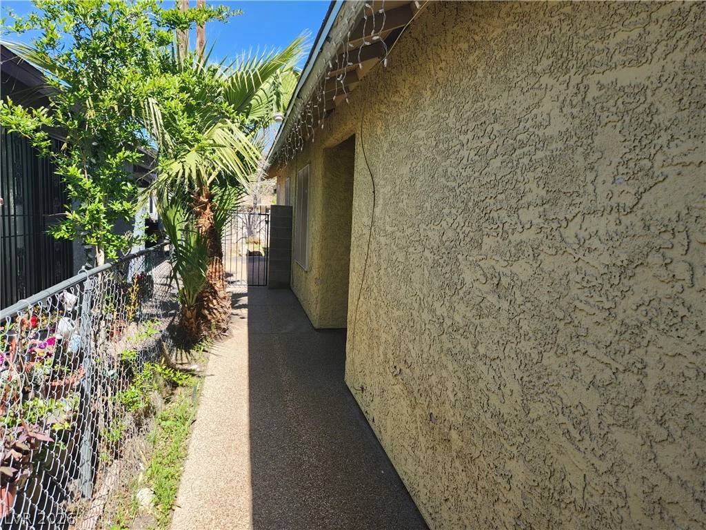 4037 Pelham, Las Vegas, NV 89110