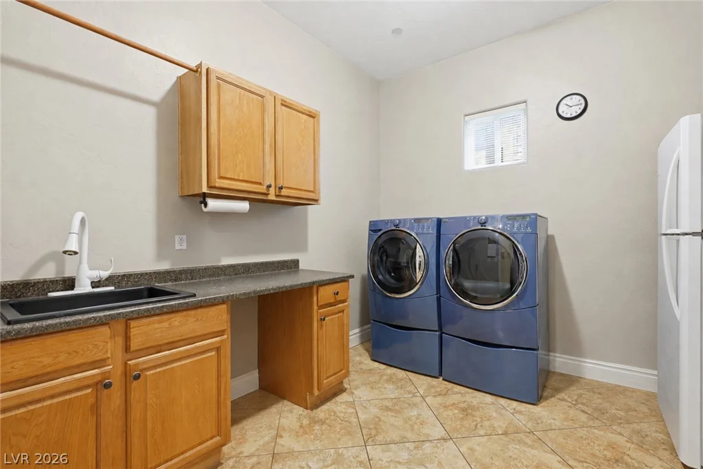 9065 CAMERON, Las Vegas, NV 89139