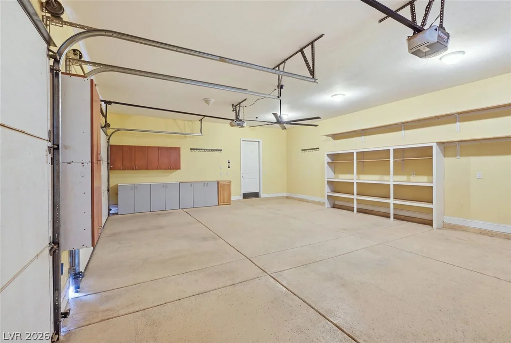 9065 CAMERON, Las Vegas, NV 89139