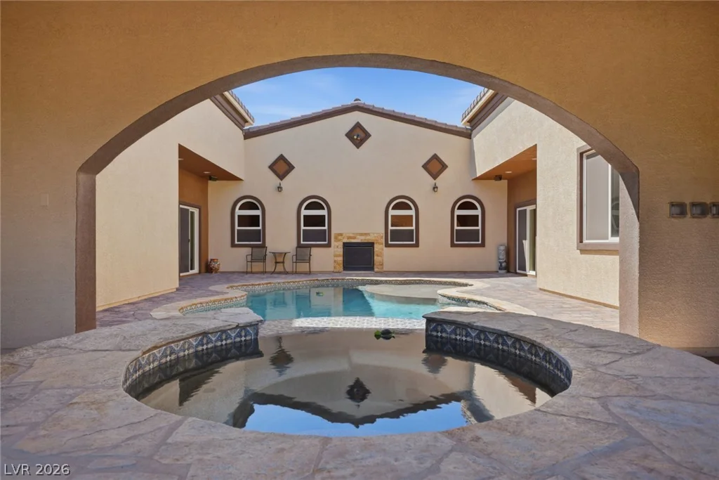 9065 CAMERON, Las Vegas, NV 89139